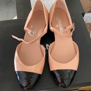 Chanel pink patent leather captoe mary Jane flats